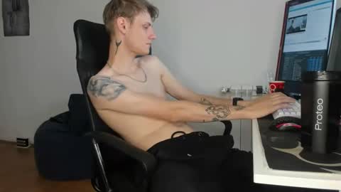    online show from September 29, 2025, 1:49 pm