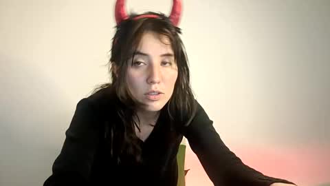 Snapshot of annrousse chatting on October 10, 2025, 2:43 am annrousse online show from October 10, 2025, 2:43 am