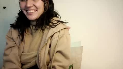 Snapshot of annrousse chatting on October 11, 2025, 2:44 am annrousse online show from October 11, 2025, 2:44 am