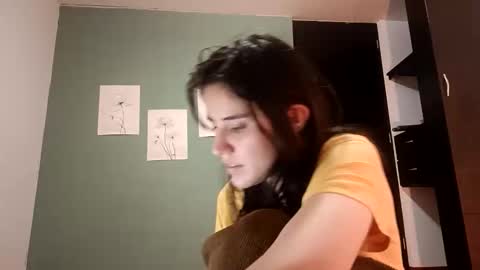 Snapshot of annrousse chatting on October 20, 2025, 3:18 am annrousse online show from October 20, 2025, 3:18 am