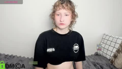 annstasia online show from March 29, 2026, 1:33 pm