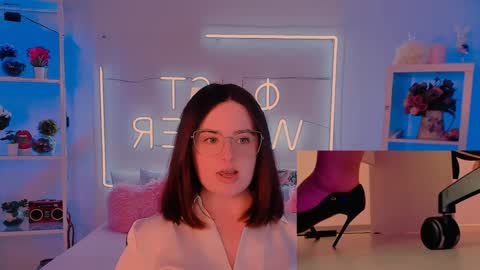 Snapshot of annterry chatting on December 14, 2024, 11:50 am Ann Terry 3 online show from December 14, 2024, 11:50 am