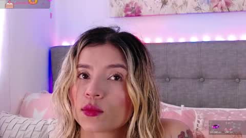 Antonella Lee online show from April 4, 2026, 5:10 pm