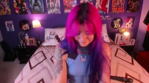      Paty     online show from November 25, 2025, 8:42 pm