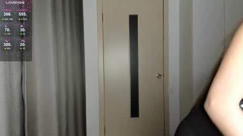 Snapshot of anny_leps chatting on November 28, 2025, 12:30 pm anny_leps online show from November 28, 2025, 12:30 pm