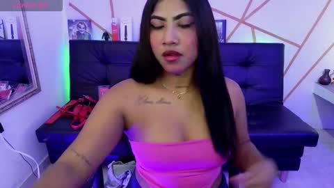 anny_liu18 online show from November 17, 2025, 2:56 pm