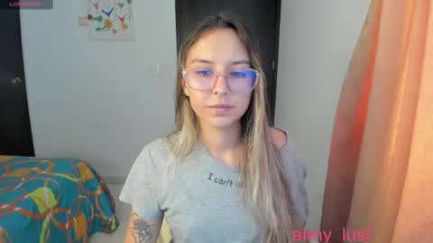 Issabela online show from December 6, 2024, 4:38 pm