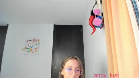 Issabela online show from December 19, 2024, 3:08 pm