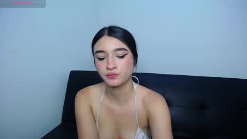 Anny online show from December 22, 2025, 2:58 pm