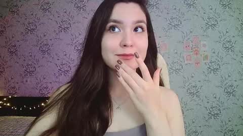 Annie online show from October 9, 2025, 5:22 pm