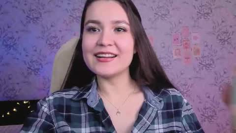 Annie online show from November 16, 2025, 10:54 am