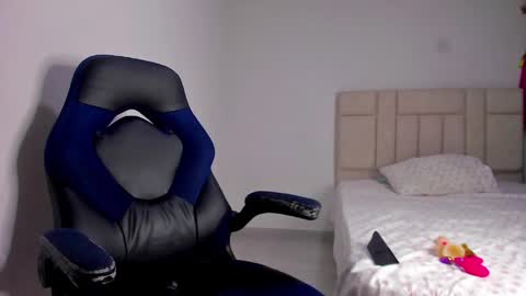  Valeria  online show from April 9, 2026, 5:40 am