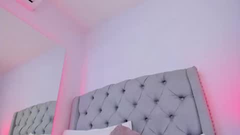 Anny bluey online show from February 26, 2025, 3:19 pm