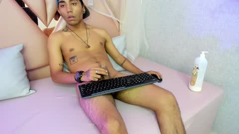 Snapshot of annyeli_bigtits chatting on January 25, 2025, 4:02 am annyeli_bigtits online show from January 25, 2025, 4:02 am