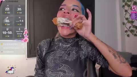 Anny Kitty online show from November 12, 2025, 4:46 am