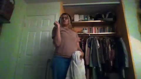 Angel online show from April 14, 2026, 4:51 am