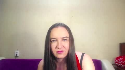 Snapshot of anora_ chatting on March 6, 2025, 5:03 am anora_ online show from March 6, 2025, 5:03 am