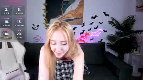 Snapshot of anorababy chatting on November 5, 2025, 12:27 pm Anora online show from November 5, 2025, 12:27 pm