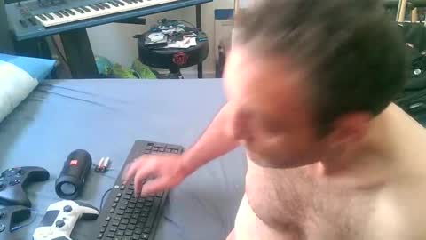 Snapshot of anssyboy696 chatting on January 24, 2025, 3:22 am anssyboy696 online show from January 24, 2025, 3:22 am
