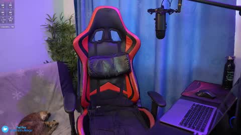 Anthony Buitrago Independent model online show from February 13, 2025, 10:00 pm