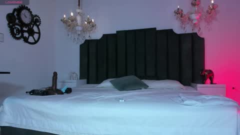 anthonela online show from October 3, 2025, 3:47 am