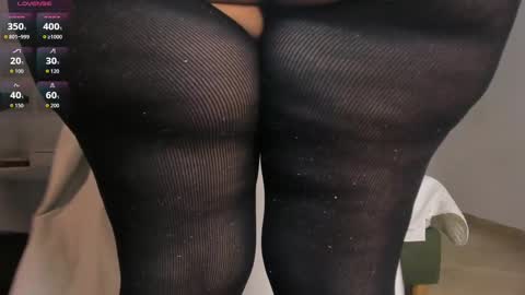 anthonela online show from October 23, 2025, 3:50 am