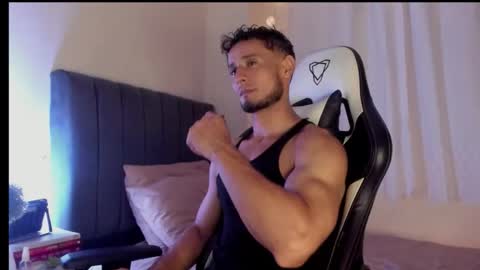 Snapshot of anthony_lewis_ chatting on September 18, 2025, 6:48 am Adonys Creeb online show from September 18, 2025, 6:48 am