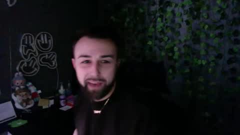 Snapshot of anthonym3 chatting on December 1, 2025, 1:49 pm Ant online show from December 1, 2025, 1:49 pm