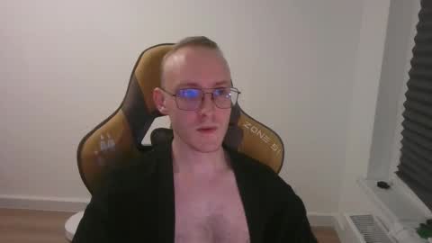 Snapshot of anthonythorn chatting on November 19, 2025, 6:41 pm anthonythorn online show from November 19, 2025, 6:41 pm