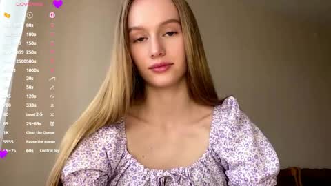 Snapshot of antionettepulgarin chatting on April 20, 2026, 3:04 pm Viktoria online show from April 20, 2026, 3:04 pm