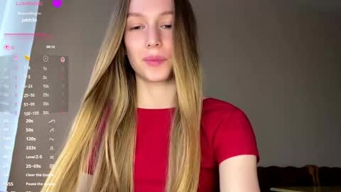Snapshot of antionettepulgarin chatting on May 11, 2026, 4:04 pm Viktoria online show from May 11, 2026, 4:04 pm