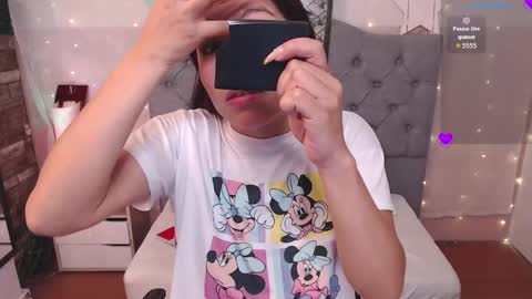 Snapshot of antolyh_c chatting on November 14, 2025, 2:05 pm antolyh_c online show from November 14, 2025, 2:05 pm