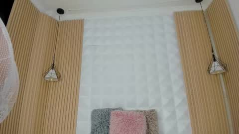 Antonella online show from October 21, 2025, 4:51 pm