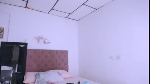 antonella online show from October 4, 2025, 9:57 pm