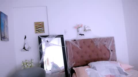 antonella online show from October 10, 2025, 9:08 am