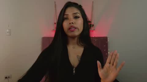 Snapshot of antonella_miller18 chatting on January 23, 2025, 8:36 am Antonella online show from January 23, 2025, 8:36 am