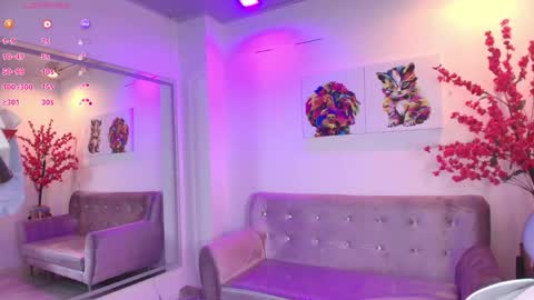 Antonella  online show from April 19, 2026, 3:39 am