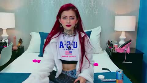AntonellaEscudero online show from July 30, 2026, 3:27 am