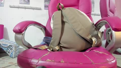 ANTONELLA online show from December 5, 2025, 11:41 am