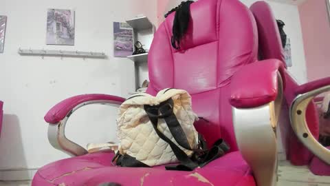 ANTONELLA online show from December 22, 2025, 11:18 am