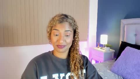 Snapshot of antonellaparker chatting on December 3, 2024, 3:22 pm Sarah online show from December 3, 2024, 3:22 pm