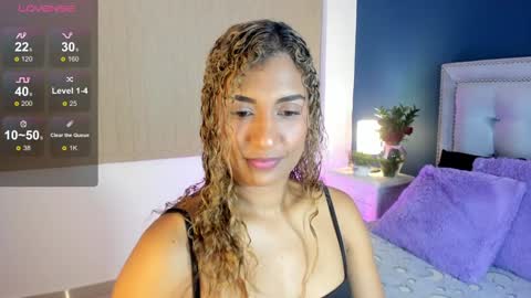 Snapshot of antonellaparker chatting on December 18, 2024, 3:22 pm Sarah online show from December 18, 2024, 3:22 pm