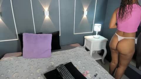 Snapshot of antonellaparker chatting on February 24, 2025, 12:16 pm Sarah online show from February 24, 2025, 12:16 pm