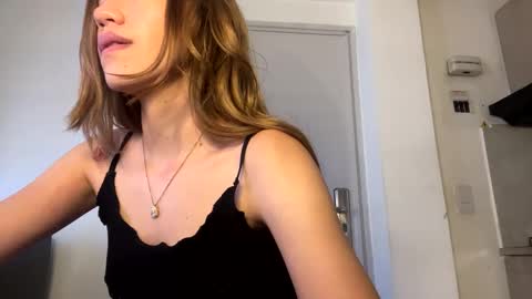 Antonella  online show from January 22, 2025, 4:55 pm