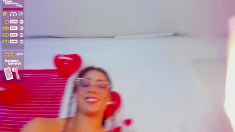 A N T O N E L L E  online show from February 15, 2025, 11:47 pm