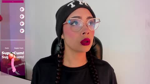 A N T O N E L L E  online show from February 28, 2025, 11:25 am