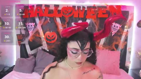 A N T O N E L L E  online show from October 18, 2025, 11:33 am