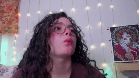 Antonia online show from October 13, 2025, 2:22 am