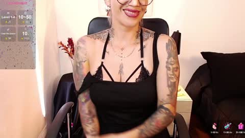 Snapshot of antoniavillamizar chatting on January 23, 2025, 4:37 pm Anto online show from January 23, 2025, 4:37 pm