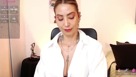 Snapshot of antoniavillamizar chatting on February 4, 2025, 10:21 am Anto online show from February 4, 2025, 10:21 am